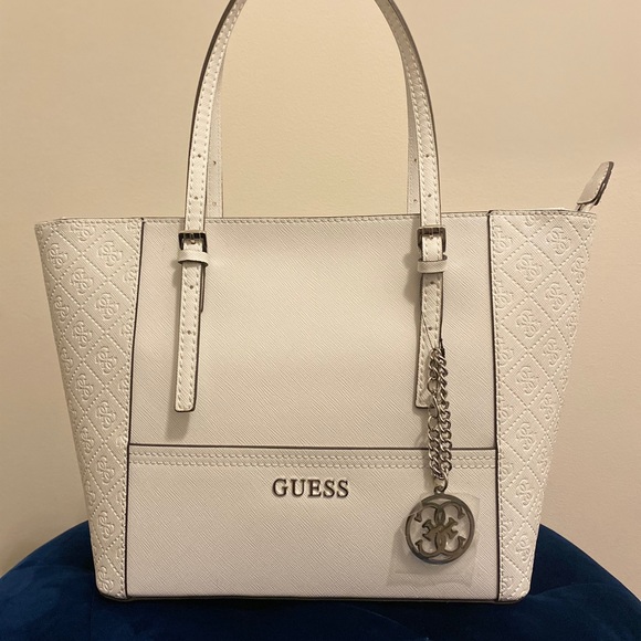 white guess tote bag
